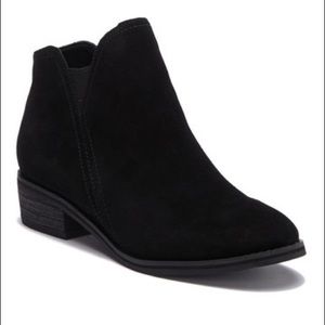 Blondo Lanka Waterproof Bootie